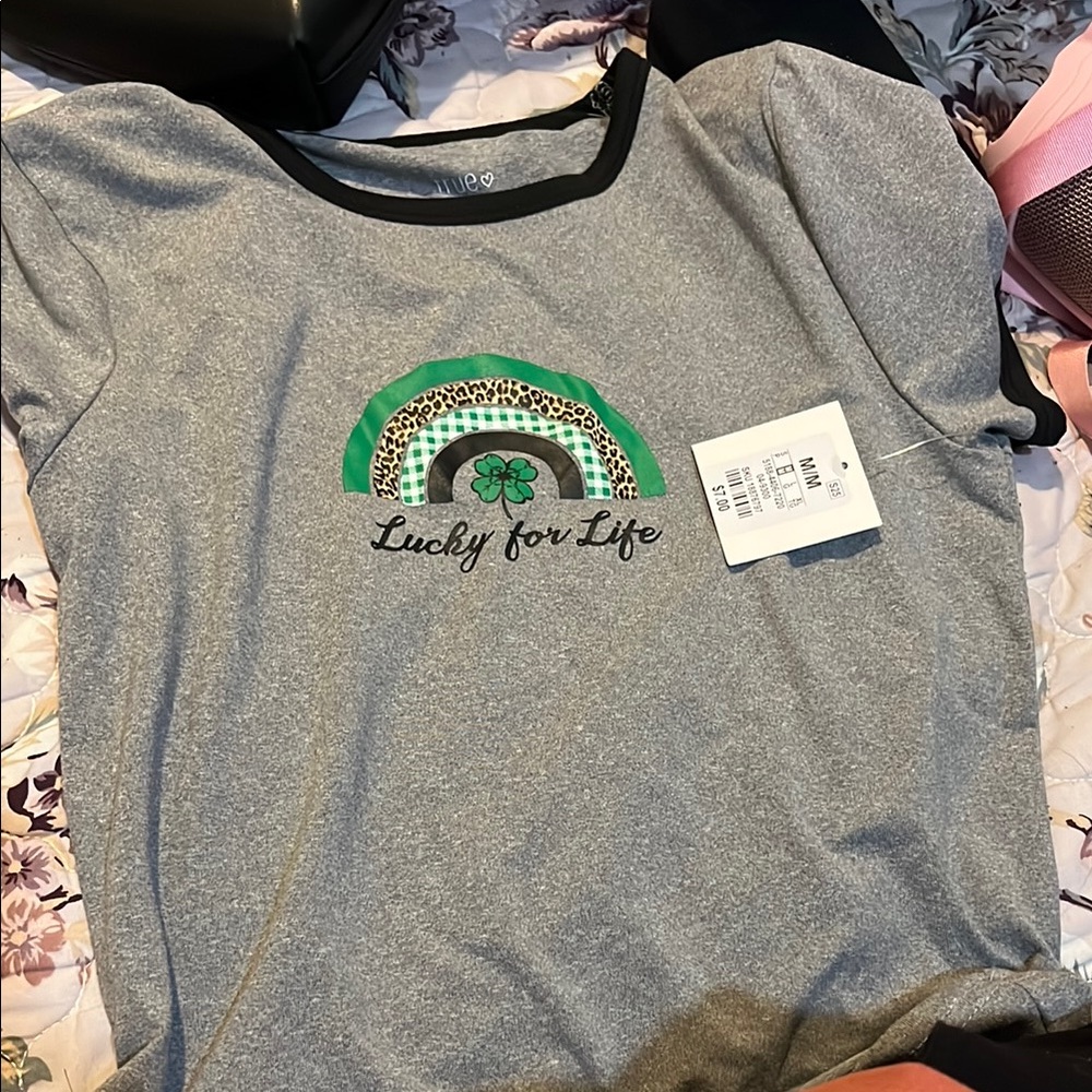 Gray and Green Short Sleeve Tee with Rainbow Design